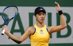 连续两轮逆转，王欣瑜2-1战胜陈夏莉妮晋级WTA250鲁昂正赛 展现顽强斗志