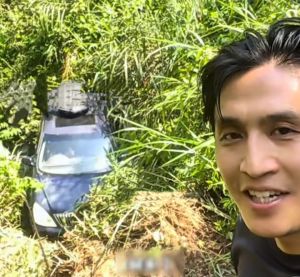 车辆坠落30米山崖 司机仅受皮外伤 奇迹生还