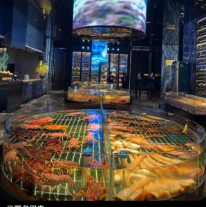 海鲜店被举报涉虚假宣传 产地争议引关注