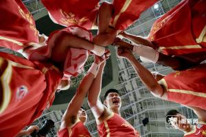 浙商證券男籃大膽變陣煥然一新 全隊齊心協(xié)力逆轉(zhuǎn)局勢