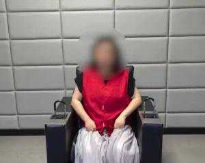 孤女遭亲舅烧书阻止高考系谣言 虚假信息博取关注