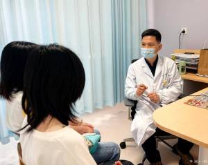 13岁女孩腹痛一年，原是经血“无路可走” 先天性阴道闭锁引发