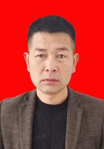 17年6次下水救9人，男子坦言只是分内事，家住在附近懂水性