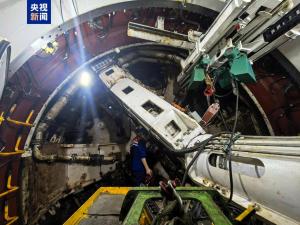 高铁盾构机“领航号”完成二次始发 开启陆域段掘进任务