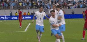 乌拉圭梦幻开局！佩里斯特里轰美洲杯处子球，3场独造3球