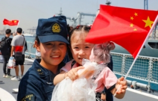 中国海军接你回家