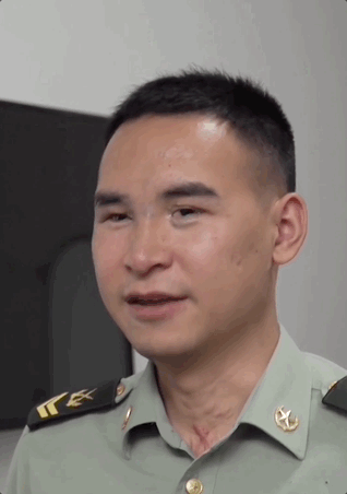 “八一勋章”喜报，送到杜富国家！