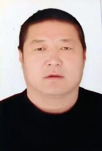 司机发病踩死刹车护住45人 生死瞬间的英雄抉择