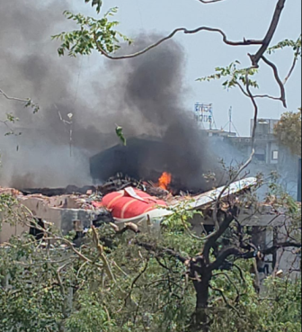印度客機(jī)墜毀2名嬰兒遇難 246人全部遇難