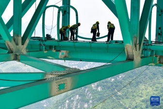 給在建世界第一高橋裝空中跑道 極限運(yùn)動(dòng)新地標(biāo)