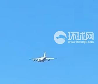 基輔上空出現(xiàn)一架“神秘飛機(jī)”