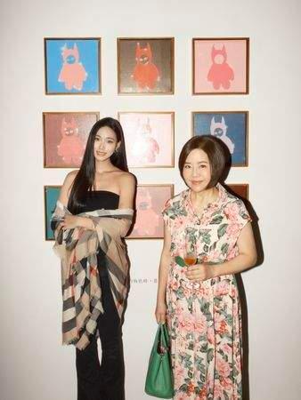 贾永婕2万台币买下小S二女儿画作 Lily画展成功引发关注