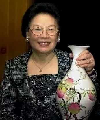 上博回應文創(chuàng)產(chǎn)品遭質(zhì)疑 設計引發(fā)爭議