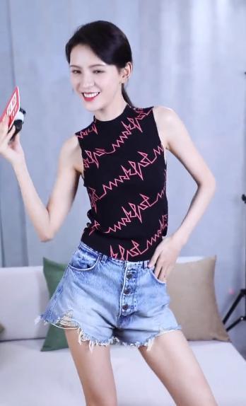 张予曦疑为拍戏暴瘦似纸片人 网友喊话多吃一点