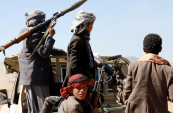 胡塞武装领导人露面力挺伊朗 宣布战略旁观