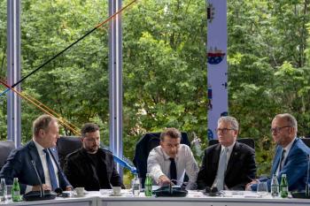 美国给欧洲划死线：2027年，接管北约大部分常规防务能力 美欧防务分歧加剧