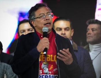 哥伦比亚总统毒害美国？佩特罗要特朗普停止诽谤 无端指控引争议