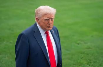 默茨模仿特朗普引全场笑声 讽刺与现实交错