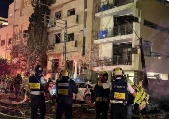 特拉维夫40栋建筑遭伊袭击受损 中东火药桶引爆