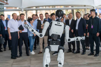 美国专家喊话政界：别固守抽象的对华认知，去中国看看吧 实地观察减少误判