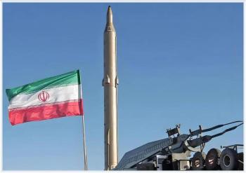 内塔尼亚胡视察被伊朗导弹炸出的废墟，被拍到与一众高官开心大笑 导弹阴影下的复杂局势