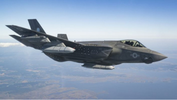 美军F-35C外挂大型导弹有何考量 改变未来海战模式