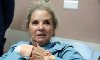 美国女记者被以色列人围殴 现场惨状震惊世界