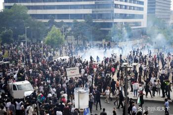 法国爆发严重骚乱马克龙出访中东 多重危机引爆社会不满