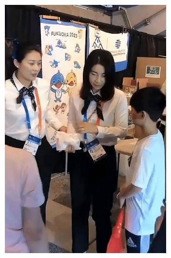 日本媒体公开批评郭晶晶 穿正装配人字拖不够尊重比赛