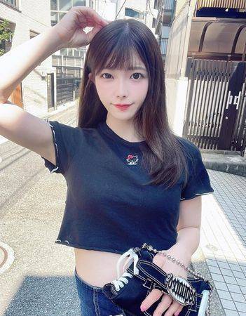 上原亚衣退圈8年吐心声：这不是一份骄傲的工作，至今没告诉父母