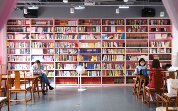 北京市居民阅读总指数稳步提升，实体书店数量达到2042家