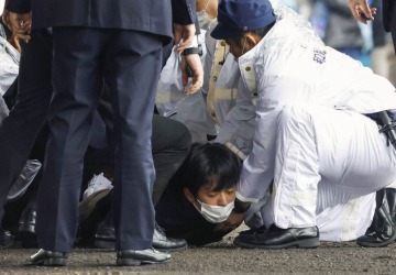 警方调查向日本首相投“爆炸物”嫌疑人的动机
