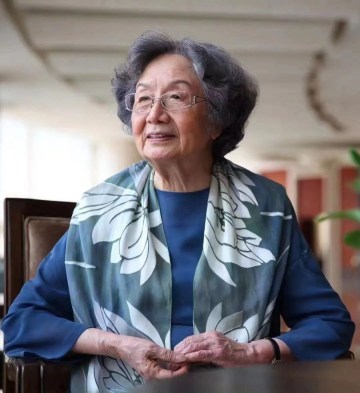 新华全媒+丨100岁的叶嘉莹先生，有两个愿望