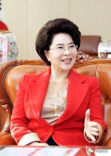 韩国93岁冻龄女校长再引热议 保养秘诀与传奇人生