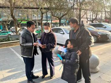 瑞众保险陕西分公司铜川中支组织开展 “预防洗钱人人有责 共筑金融安全屏障” 主题户外宣传活动