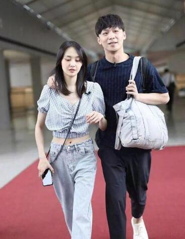 张恒签证获批 暗讽郑爽提延期7月开庭是无理要求