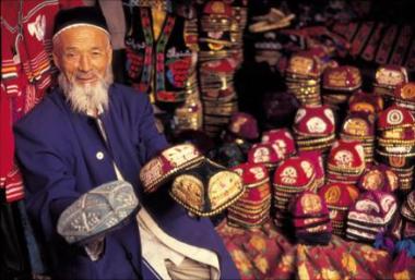 Topi Tradisional Etnik Uygur