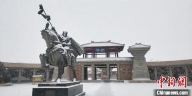 Dunhuang Menyambut Salji Pertama