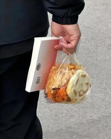 菜夹馍大赛 艺术殿堂里的碳水狂欢