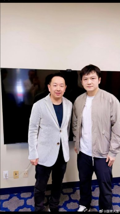 英伟达副总裁晒与樊振东合影 活好当下最重要