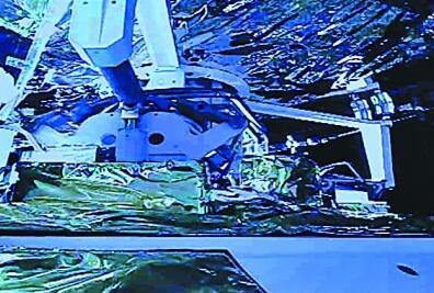微波雷达引导嫦娥五号实现“太空牵手”