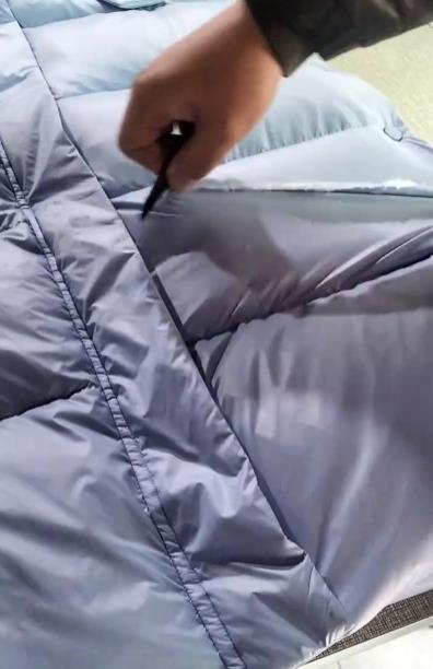 拍退货羽绒服现机票视频网友再发声 双方已和平解决