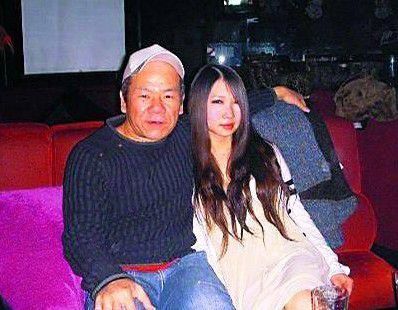 60岁赵传现身朋友聚会 此前与李秉蓁结束23年婚姻
