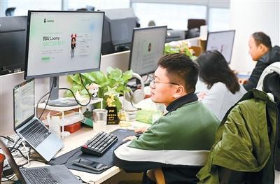 小米汽车又亏了，雷军慌不慌