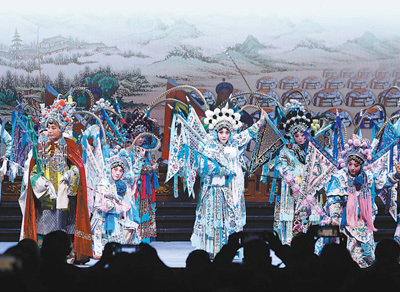 2月16日，秦腔《杨门女将·出征》亮相易俗社剧场。以上图片均为西安易俗社提供