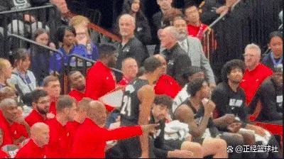 杨瀚森回应6犯离场 季前赛表现起伏