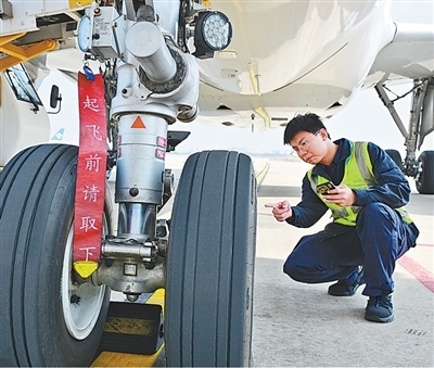 春运图景不断焕新（新时代画卷）