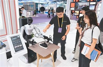 中国日均词元调用量已突破五百万亿