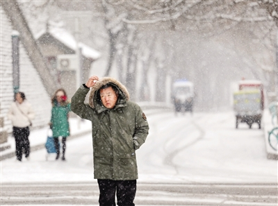 西安遭遇23年来首次冻雨