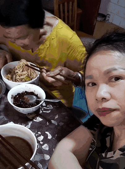 阿姨重新“养自己”获赞近千万 温暖文字治愈人心